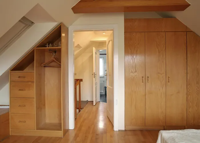 Maisonette Apartment With Garden