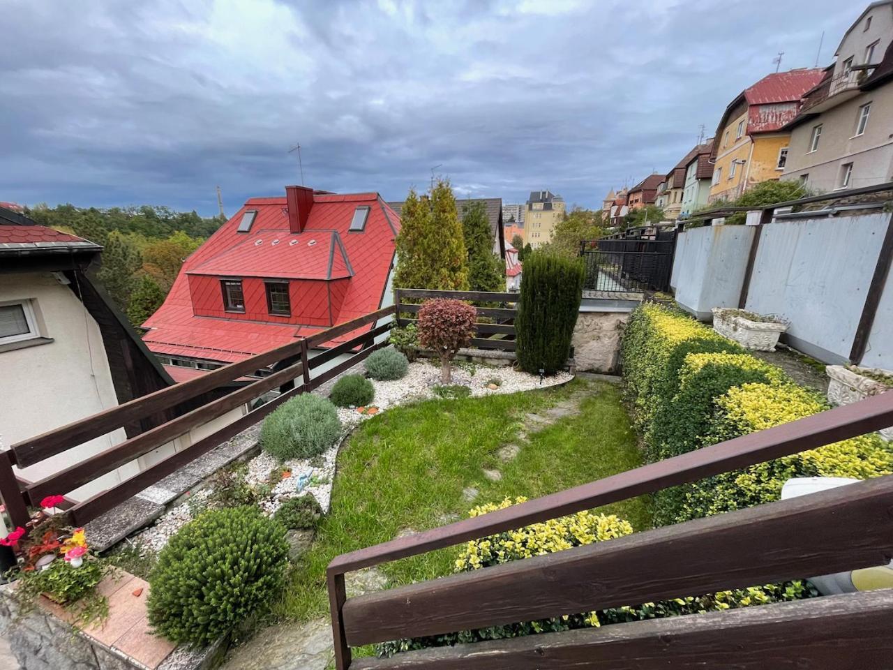 Apartamento Maisonette With Garden Karlovy Vary